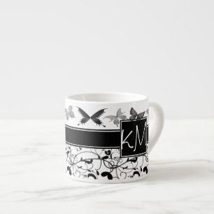 Tasse Expresso Blanc victorien de noir de Flourish de papillon