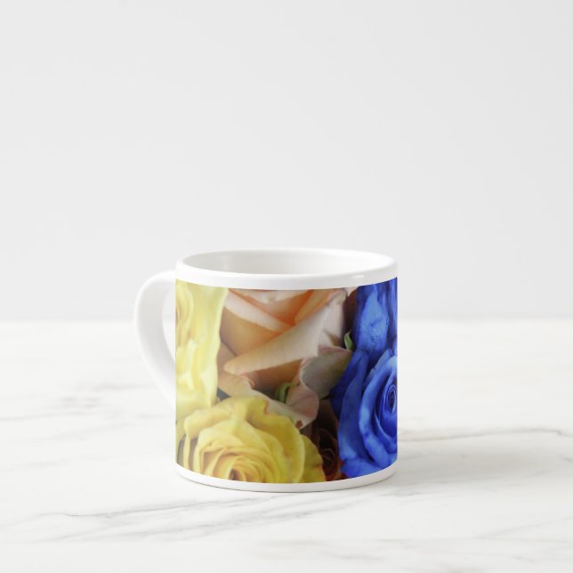 Tasse Expresso Bouquets de roses fraîches assortis (Devant gauche)