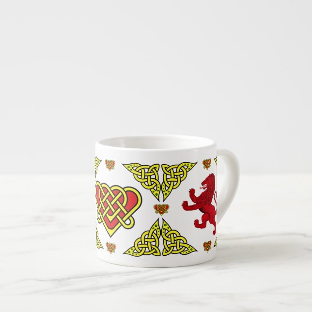 Tasse Expresso Coeur celtique/Gadhlig Ecosse rouge Rampant Lion 2 (Devant droit)