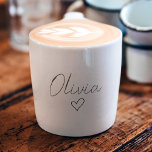 Tasse Expresso Coupe d'Espresso personnalisée avec nom et coeur<br><div class="desc">Commencez votre journée avec style et charme avec cette tasse expresso girly personnalisée avec votre nom et un design de coeur délicat. Idéal pour savourer votre expresso préféré ou d'autres petites boissons, cette tasse allie élégance et amusement. Que ce soit pour vous-même ou comme un cadeau réfléchi pour un ami,...</div>