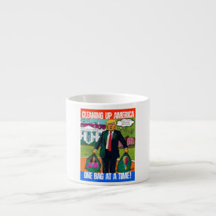 TASSE EXPRESSO DONALD TRUMP - NETTOYER L'AMÉRIQUE, UN SAC PAR FOI