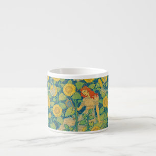 Tasse Expresso Femme-fille de fleurs dans le jardin de tournesol