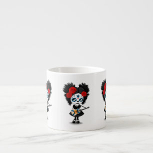 Tasse Expresso Fille de crâne de sucre jouant la guitare de