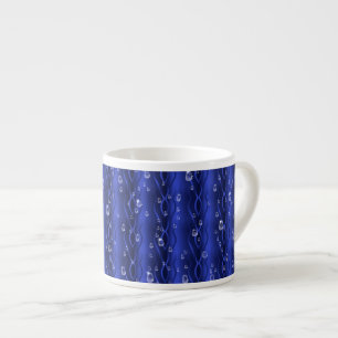 Tasse Expresso gouttes de pluie sur le métal bleu