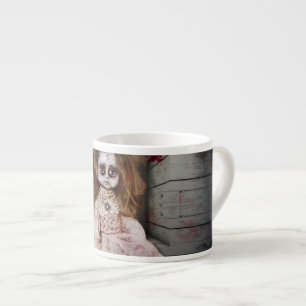 Tasse Expresso La poupée en porcelaine hantée vintage de Slippery