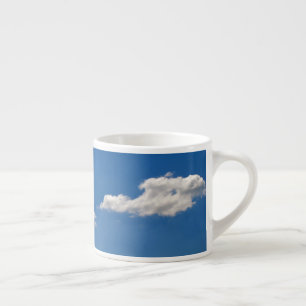 Tasse Expresso Le ciel est bleu et les nuages blancs passent