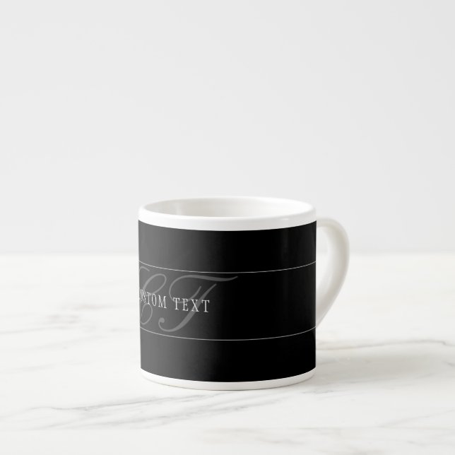 Tasse Expresso Monogramme de script élégant modifiable noir gris  (Devant droit)