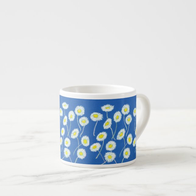 Tasse Expresso Motif blanc de marguerite sur Bleu clair (Devant droit)