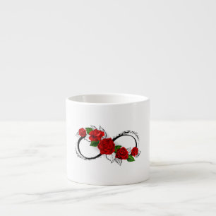 Tasse Expresso Symbole d'infini avec les roses rouges