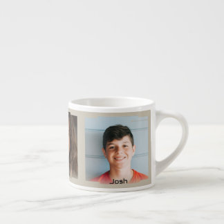 Tasse Expresso Trois photos et nom, cadre Sci-Fi beige