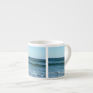 Tasse Expresso Vagues de rivage bleues infinies en mouvement