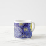 Tasse Expresso Vincent Van Gogh Starry Nuit Vintage Art<br><div class="desc">Vincent van Gogh Starry Night Art Peinture Starry Night est un tableau de l'artiste post-impressionniste néerlandais Vincent van Gogh. Le ciel bleu de la nuit est rempli de nuages tourbillonnants, d'étoiles et d'une lune brillante croissant. La Nuit étoilée est la seule nocturne de la série de vues depuis la fenêtre...</div>