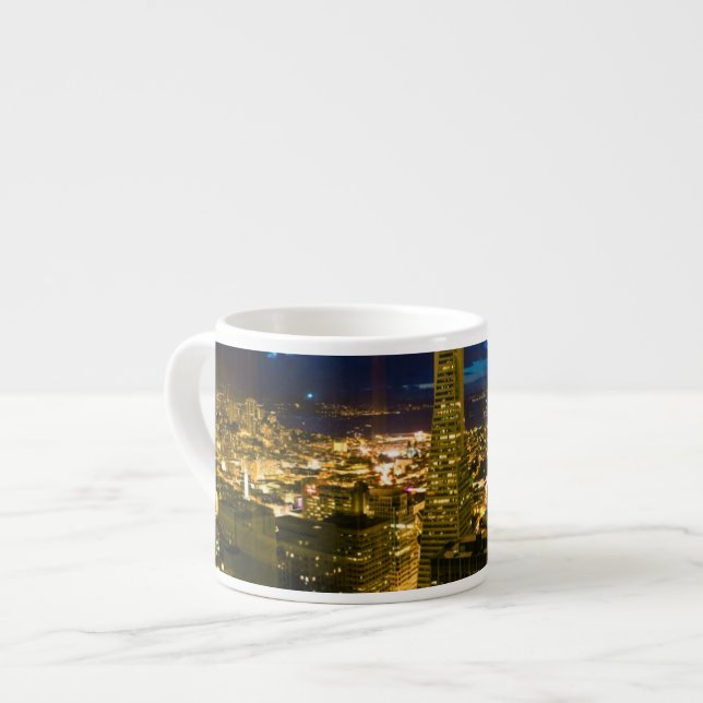 Tasse Expresso Vue de nuit de San Francisco. (Devant gauche)