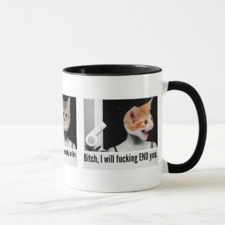 Tasse fâchée de chat pour menacer des personnes