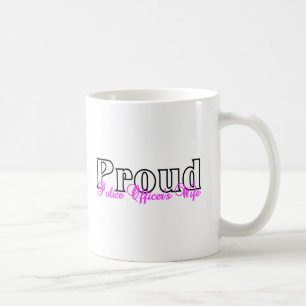Tasse fière de l'épouse du policier