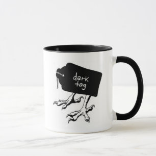 Tasse foncée d'étiquette