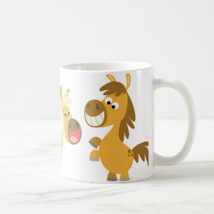 Tasse gaie de poneys de bande dessinée