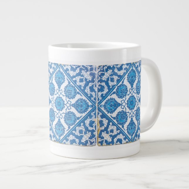 Tasse Géante Bleu Blanc Faux Carreau Delft Bleuets (Devant droit)