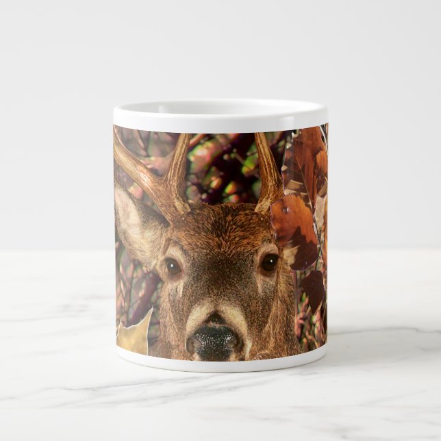 Tasse Géante Buck in Fall Camo White Tail Deer (Devant)