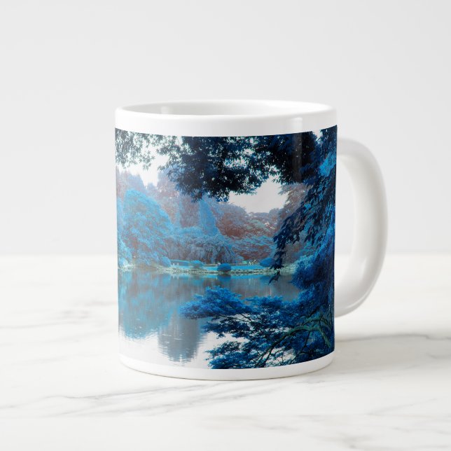 Tasse Géante Couleur bleue affectée cool, nature unique, lac (Devant droit)