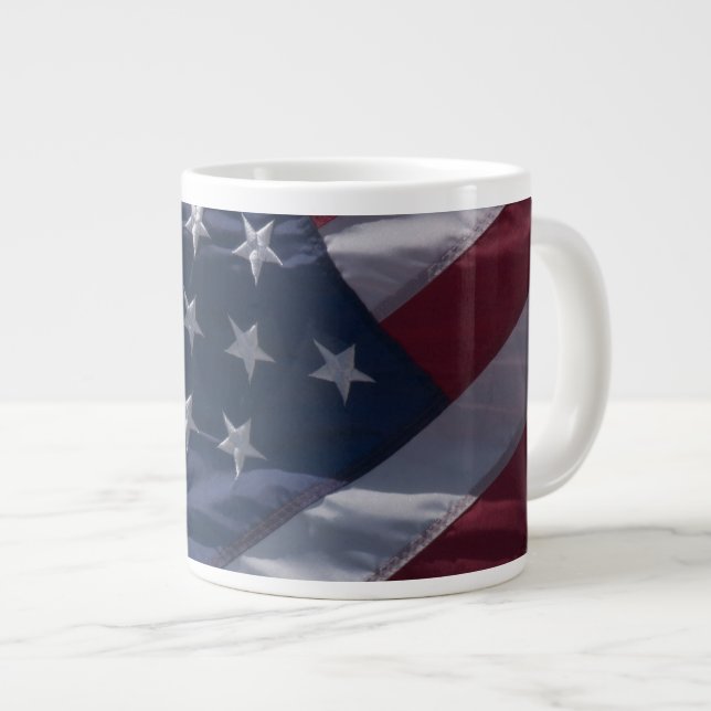 Tasse Géante Drapeau américain. (Devant droit)