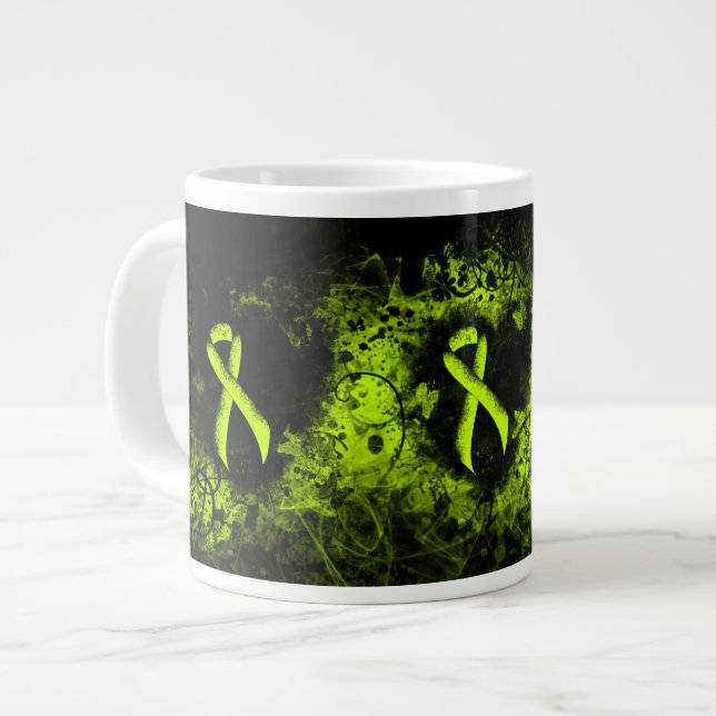 Tasse Géante Lime Green Awareness Ribbon Grunge Heart (Devant gauche)