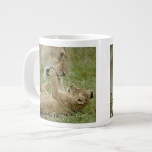 Tasse Géante Lionceau Jouant