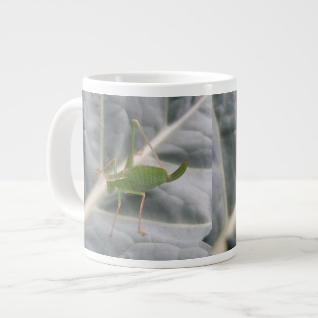 Tasse Géante Macro-Mug de cricket vert (Devant gauche)