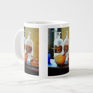 Tasse Géante Mortar and Pestle With Bottles