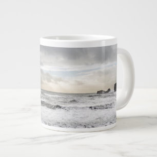 Tasse Géante Paysage marin océanique écumeux pâle, Islande