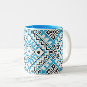 Tasse géométrique bleue de broderie de Vyshyvank