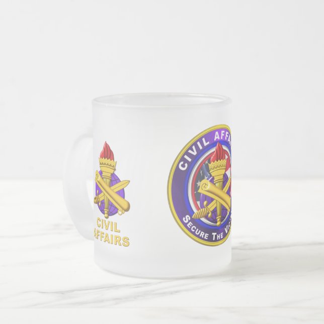 Tasse Givré  Affaires civiles de l'armée   (Devant gauche)