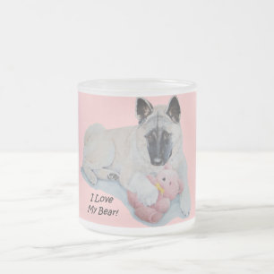 Tasse Givré akita avec l'art rose de portrait de chien d'ours