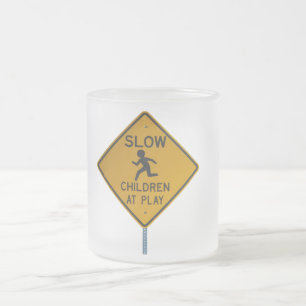 TASSE GIVRÉ ENFANTS AU JEU