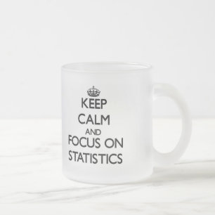 Tasse Givré Gardez le calme et le foyer sur des statistiques