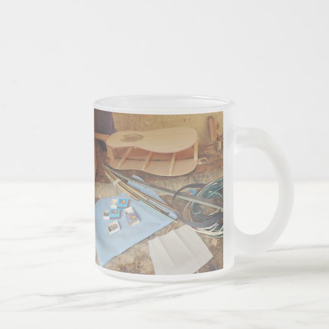 Tasse Givré Guitare faisant dans le processus (Droit)