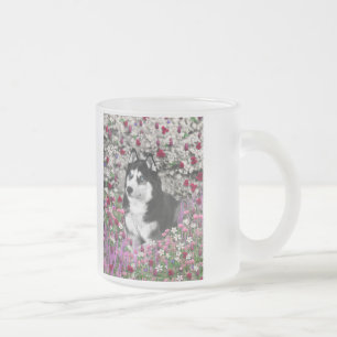 Tasse Givré Irie le chien de traîneau sibérien en fleurs