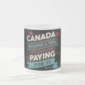 Tasse Givré Le Canada construit un mur