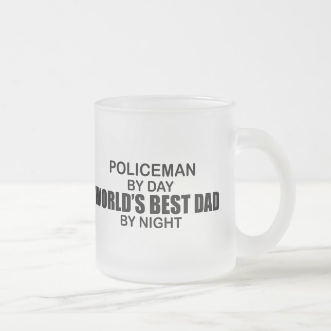 Tasse Givré Le meilleur papa du monde - policier (Droit)