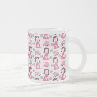 Tasse Givré Les Filles Se Rendre À Des Endroits