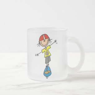 Tasse Givré Personnage de bonhomme allumette qui fait du skate