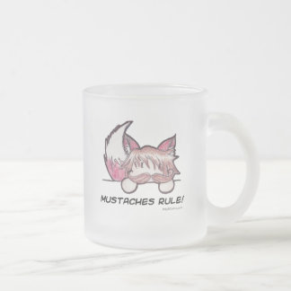 Tasse givrée par règle de moustaches