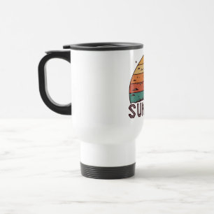 Tasse graphique à l'horizon du coucher de soleil r