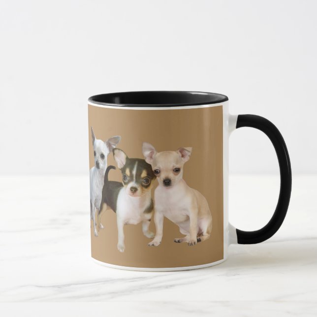 Tasse heureuse de trio de chiwawa (Droite)