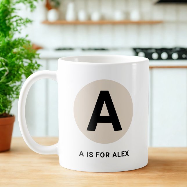 Tasse Initiale Moderne – Design “A est pour [Nom]” (Créateur téléchargé)