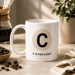 Tasse initiale moderne – Design “C est pour [Nom]”