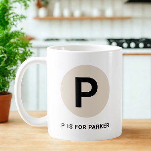 Tasse initiale moderne – Design “P est pour [Nom]”