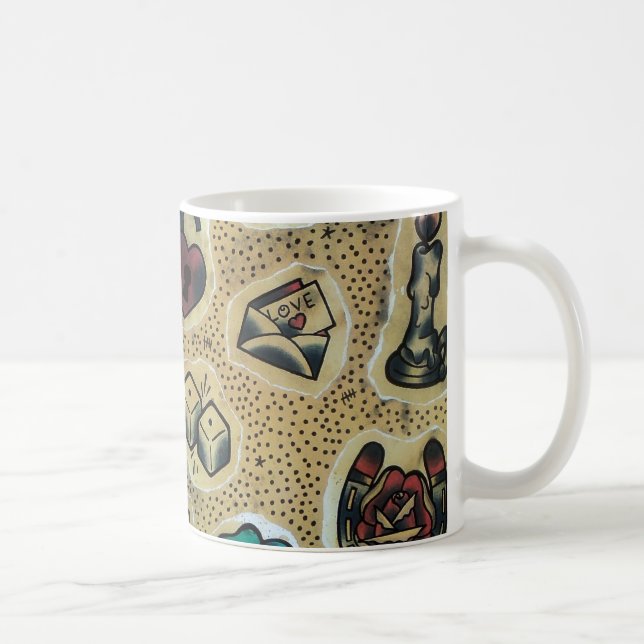 Tasse instantanée traditionnelle de tatouage (Droite)