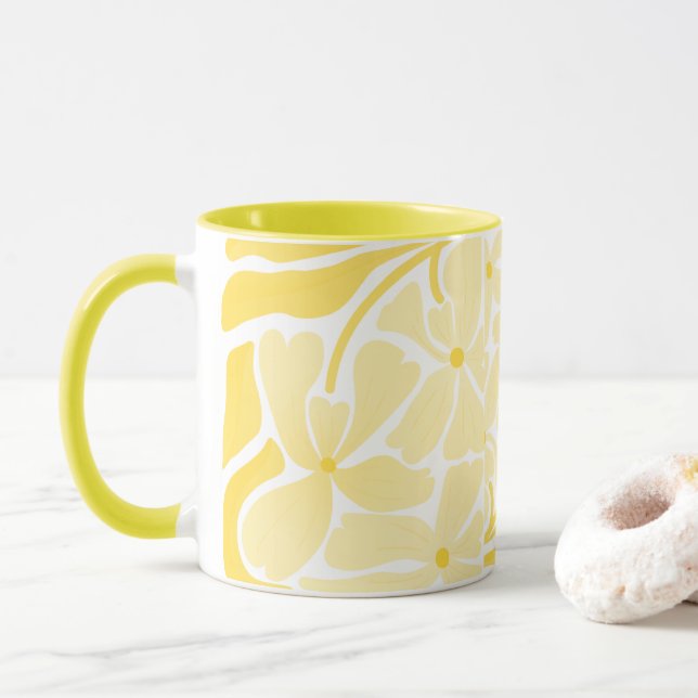 Tasse jaune peinte à la main avec motif artisanal (Avec donut)