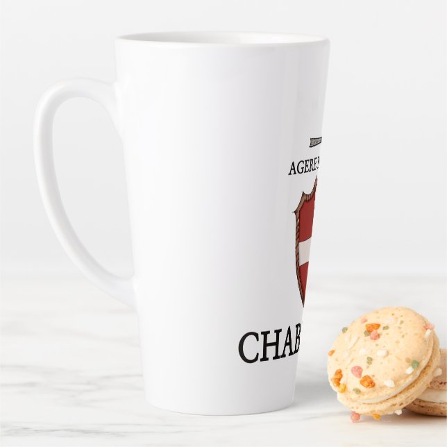 Tasse Latte Affiche logo AMHE du 74 (En situation)